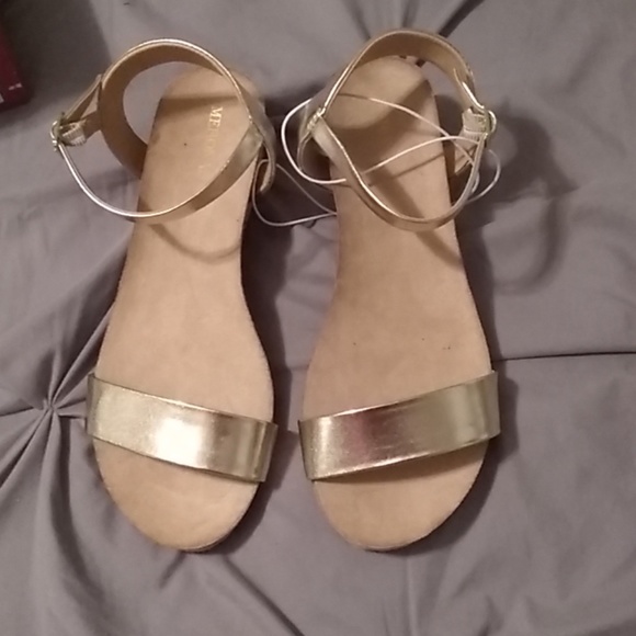 Metallic Gold Ankle Strap Espadrilles Sandals - Picture 2 of 4
